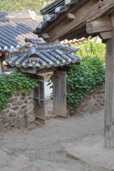 Korean Confucian Academy Joseon Dynasty Era Inglés Pared Puerta Coreana —  Fotos de Stock