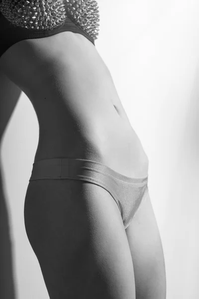 Imagem de moda sexy meninas sedutoras corpo perfeito em spikes roupa interior — Fotografia de Stock