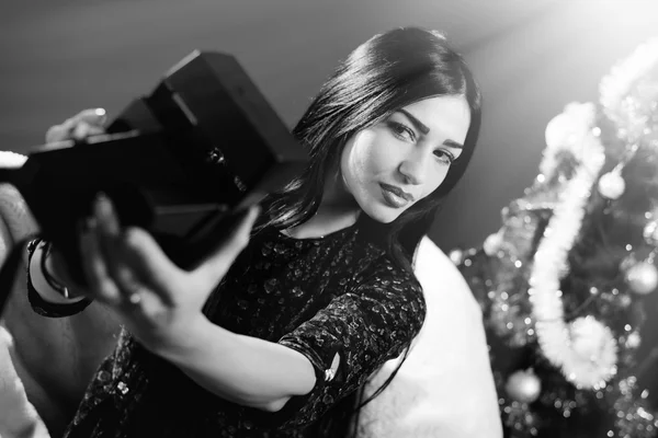 Black and white portrait of beautiful glamour lady having fun making selfy picture — Stock Fotó