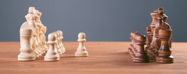 Fikirler, rekabet ve strateji için satranç tahtası konsepti, iş başarısı konsepti