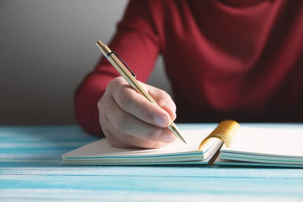 Young Man Writes Notebook — Stock Photo, Image