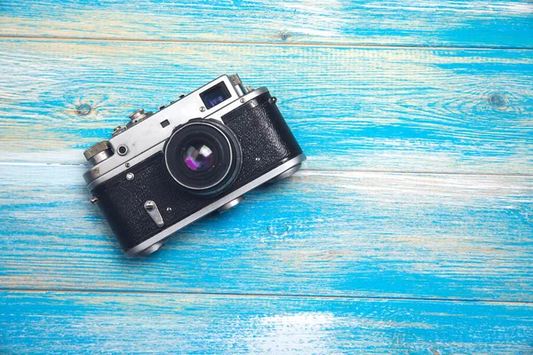 Oude Vintage Camera Houten Achtergrond — Stockfoto