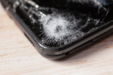 Bozuk telefon ekranı kapat