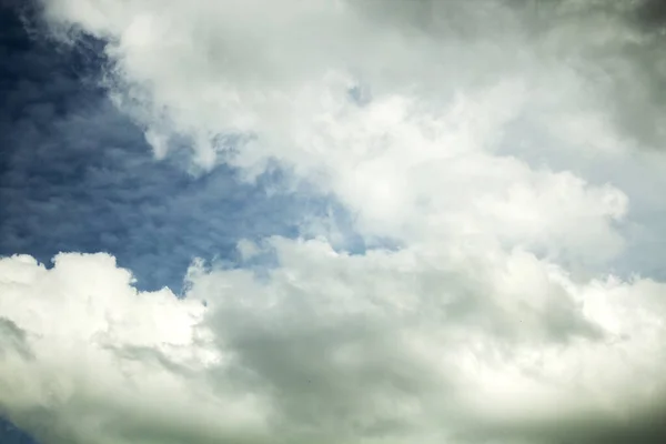 Nuvem Escura Céu Durante Dia — Fotografia de Stock