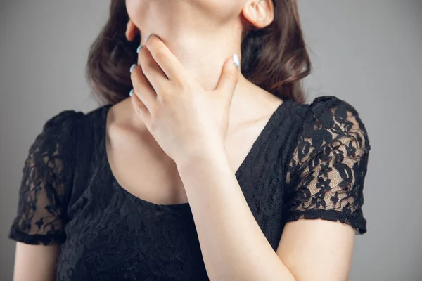 Young Woman Has Sore Throat — Stock Photo, Image