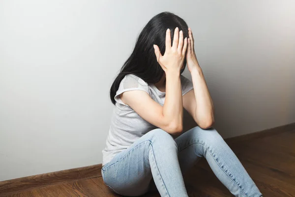 Little Girl Sitting Sadly Floor — Stock Photo, Image