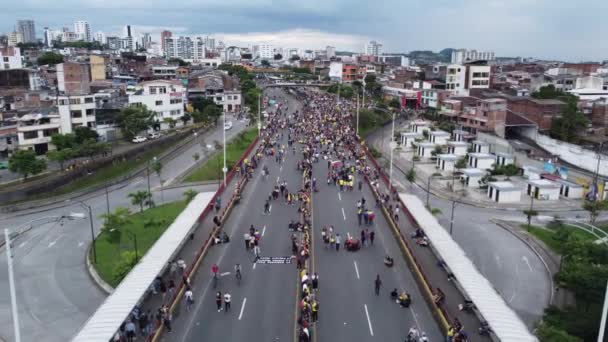 Pereira Risaralda Kolumbia Kwietnia 2021 Widok Powietrza Marsz Kolumbijczyków Domagających — Wideo stockowe