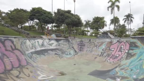 Skatepark Com Graffiti Artístico Pereira Colômbia — Vídeo de Stock