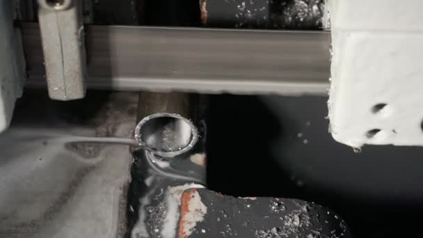 The work of a contour band saw in production. — Stock Video