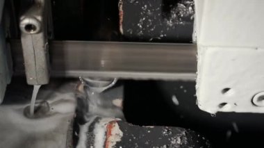 Prodüksiyonda bir kontür grubunun çalışması.