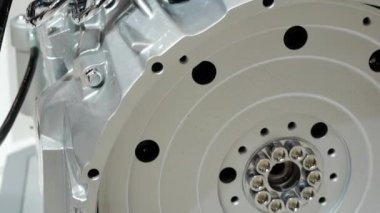 Bir otomobil motorunun yakın çekimi..