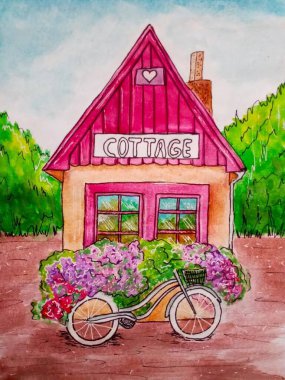 Parlak çiçekli bisikleti olan eski bir kulübe.