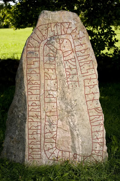 Ljungby, İsveç'te bir runestone Runik yazıtları