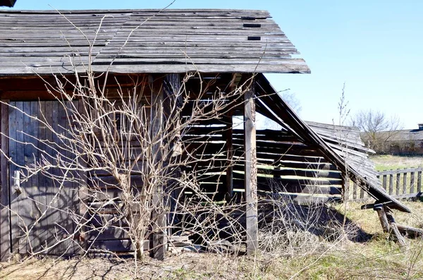 Old Abandoned Wooden Barn Wooden Fence Village Rural Landscape Ethnographic — Stock Photo, Image