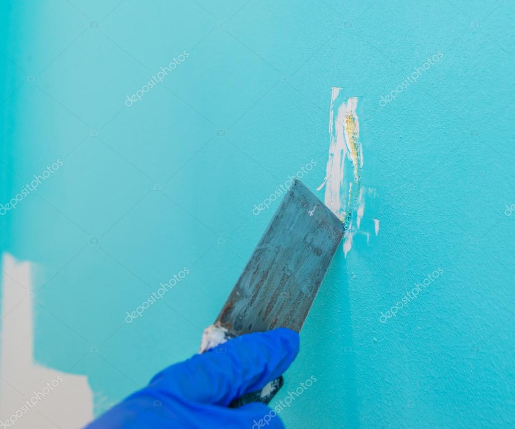 Remove Paint From The Wall Stock Photo A Oldman 114938132