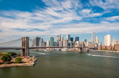 Brooklyn Köprüsü, Manhattan Merkez