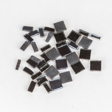 Mozaik çini parçaları