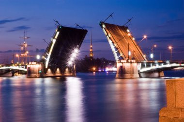 Saint Petersburg dan Klasik Görünüm