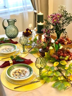 Çiçekli sonbahar masası 