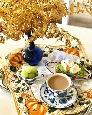 Kahvaltı için haşlanmış yumurta.