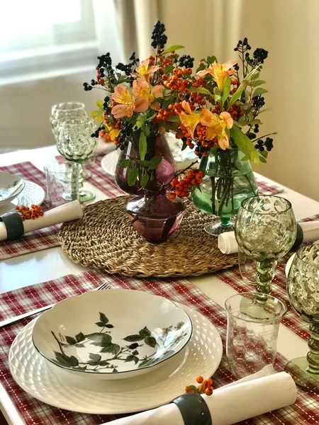 Mesa Otoño Con Flores — Foto de Stock