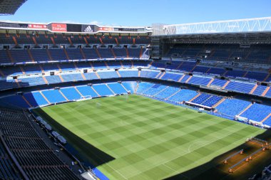 Madrid, İspanya 'daki Estadio Santiago Bernabeu futbol stadyumunun en iyi manzarası Madrid, İspanya - 24 Ağustos 2015