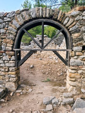 Olimpos antik kasaba kapısı, Helenistik, Roma, Bizans dönemi, tarihi yerler, Türkiye - Antalya, 