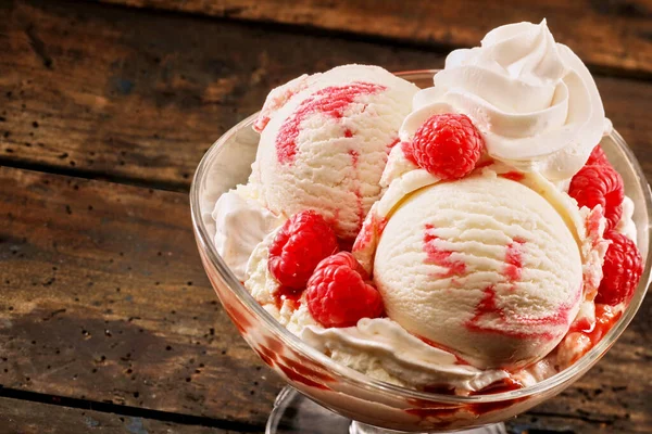 High Angle Close Still Life Scoops Vanilla Raspberry Ripple Ice — Fotografia de Stock