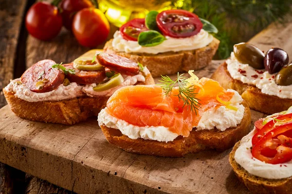 Delicious Fresh Smoked Salmon Canape Toasted Baguette Wooden Board Assorted — Stock Photo, Image