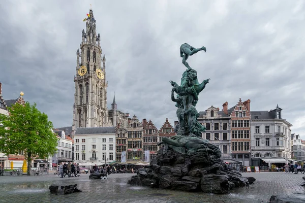 Antwerpen België 2018 Oude Huizen Grote Markt Met Brabo Fontein — Stockfoto
