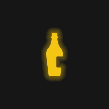Üzerinde sarı parlak neon simgesi olan bir şişe şarap.