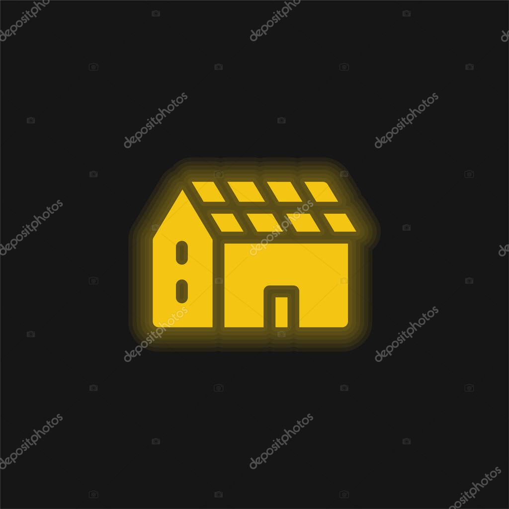 Battery yellow glowing neon icon