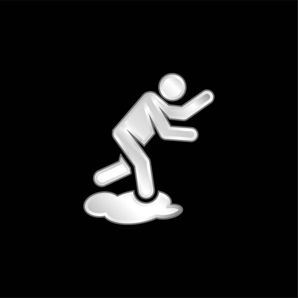 Серебристый металлический значок