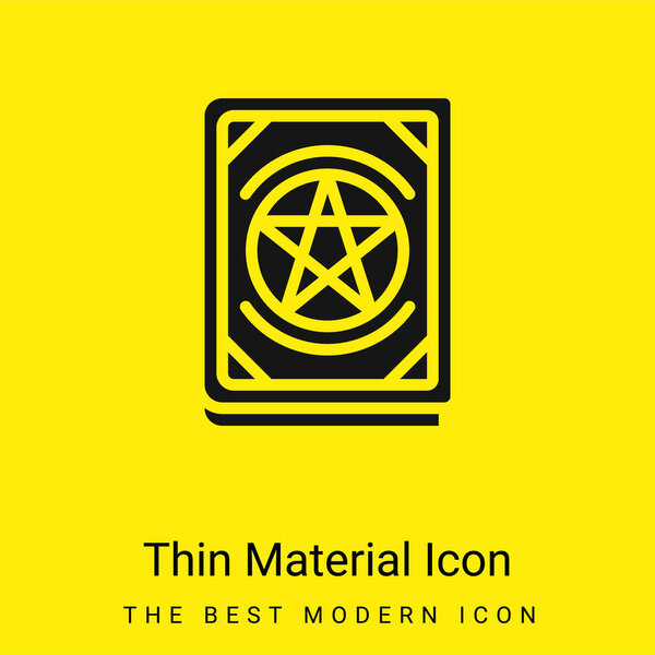 Книжный минимум из ярко-желтого материала