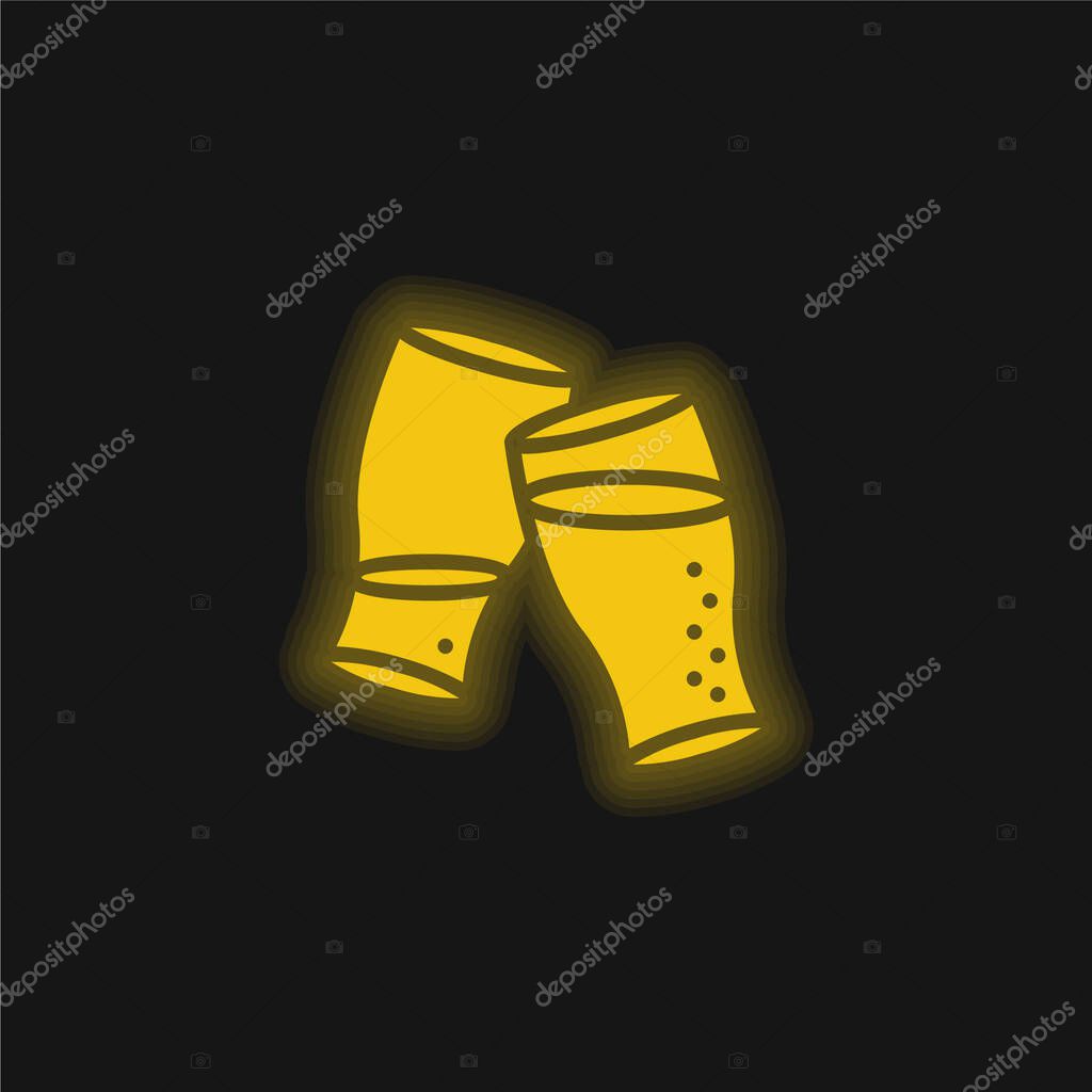 Beer yellow glowing neon icon