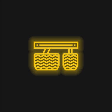 Hızlandırıcı sarı parlayan neon simgesi
