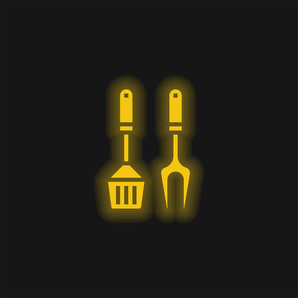 Bbq Equipment yellow glowing neon icon