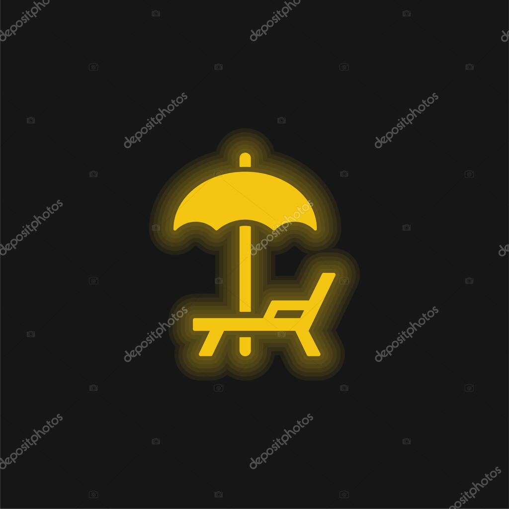 Beach Umbrella And Hammock yellow glowing neon icon