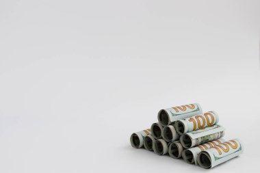 Fotokopi alanı olan bir beyaz üzerine dolar. Amerikan parası.