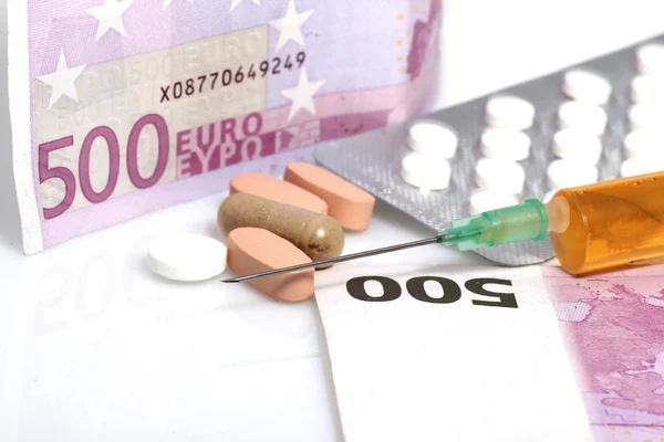 Farmaci siringa farmaci farmaci e denaro — Foto Stock