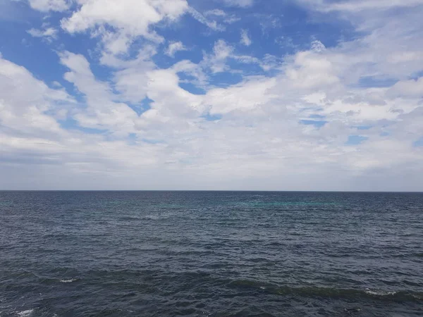 海を眺めながら撮影した写真です — ストック写真