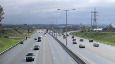 modern metropolis sokaklarında trafik