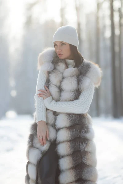 Gorgeous Young Brunette Fur Vest White Knitwear Looking Confidently Away — Stock Photo, Image