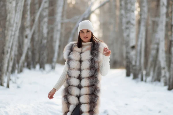 Gorgeous Young Brunette Fur Vest White Knitwear Looking Confidently Away — Stock Photo, Image