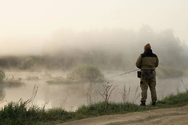 Rybářský Prut Jezero Rybář Muži Sport Léto Lákat Západ Slunce — Stock fotografie