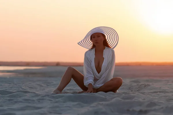 Full Body Alluring Woman Sexy Shirt Hat Sitting Sensually Sandy — Stock Photo, Image