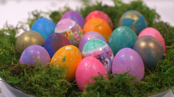 Cesta Giratoria Con Huevos Pascua Tocadiscos — Vídeo de stock