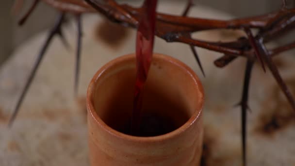 Coroa Espinhos Jesus Cristo Páscoa Com Vinho Pão — Vídeo de Stock