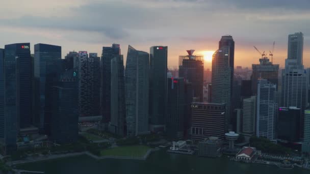 シンガポール中央ビジネス地区の夕日 — ストック動画