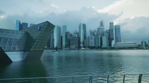 Singapore Central Business District Louis Vuitton Store — Vídeos de Stock
